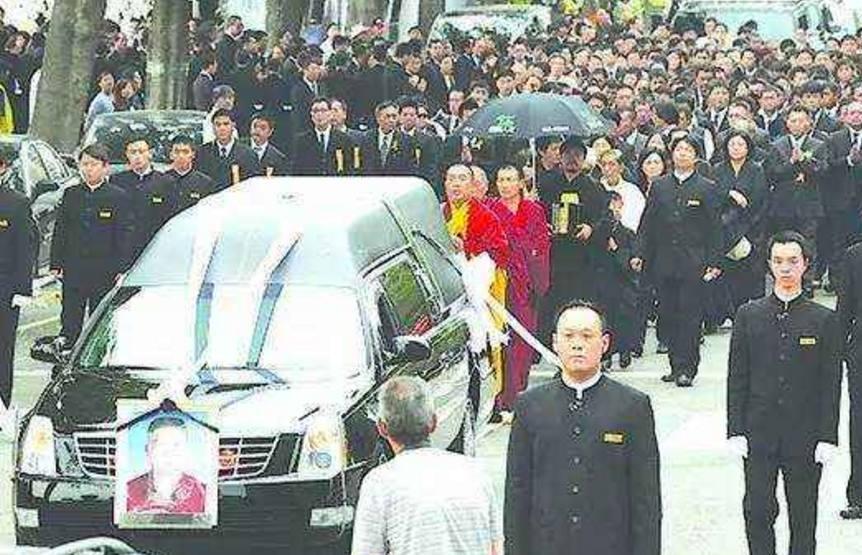 澳门六合菜开奖结果查询表图片大全—揭秘彩票背后的故事